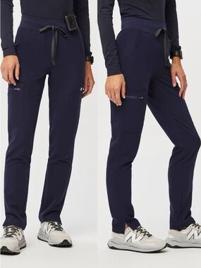 FIGS YOLA Staight Leg Pants Petite – Tailored Fit Medical Scrub Pants